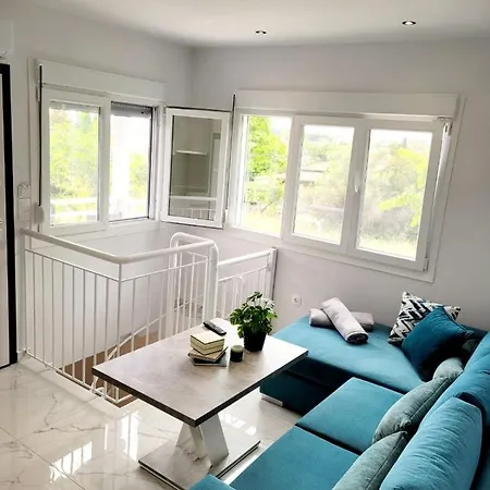 Astre&jeanne Apartman Szozópoli